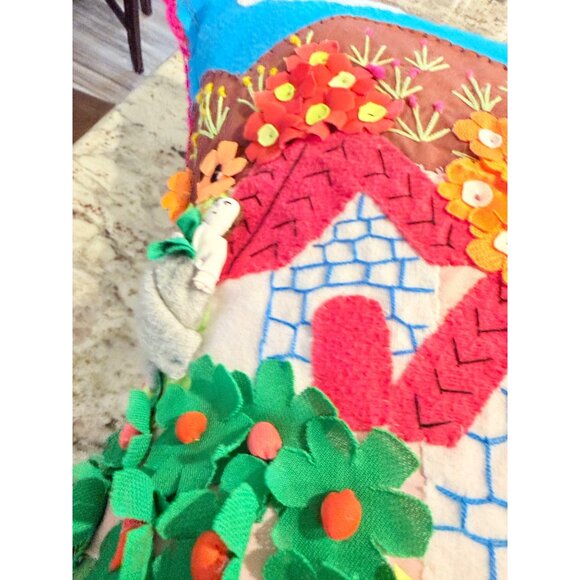 Handmade Peruvian Aspiralla Folk art 3D Embroidered Pillow Whimsical Landscape - Picture 5 of 13